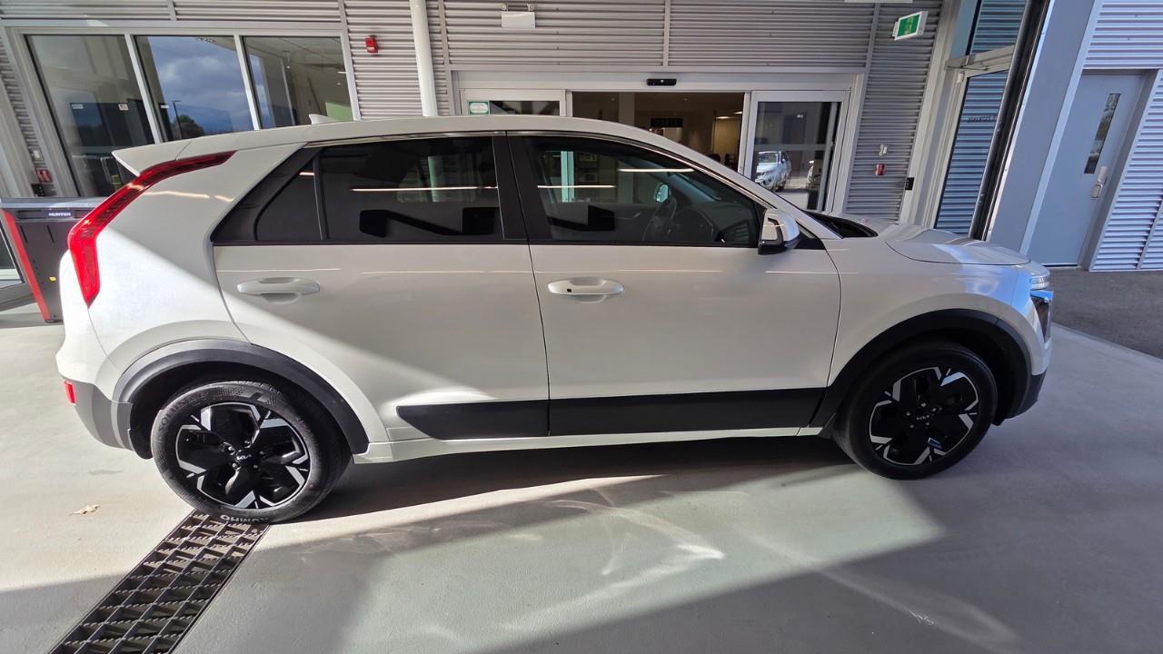 2023 Kia Niro EV Premium 4dr Front-Wheel Drive Sport Utility Photo