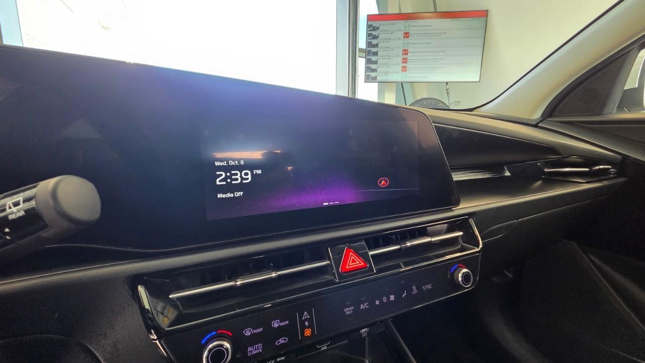 2023 Kia Niro EV Premium 4dr Front-Wheel Drive Sport Utility Photo