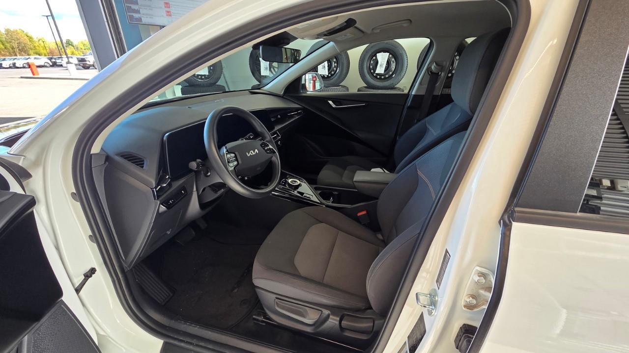 2023 Kia Niro EV Premium 4dr Front-Wheel Drive Sport Utility Photo