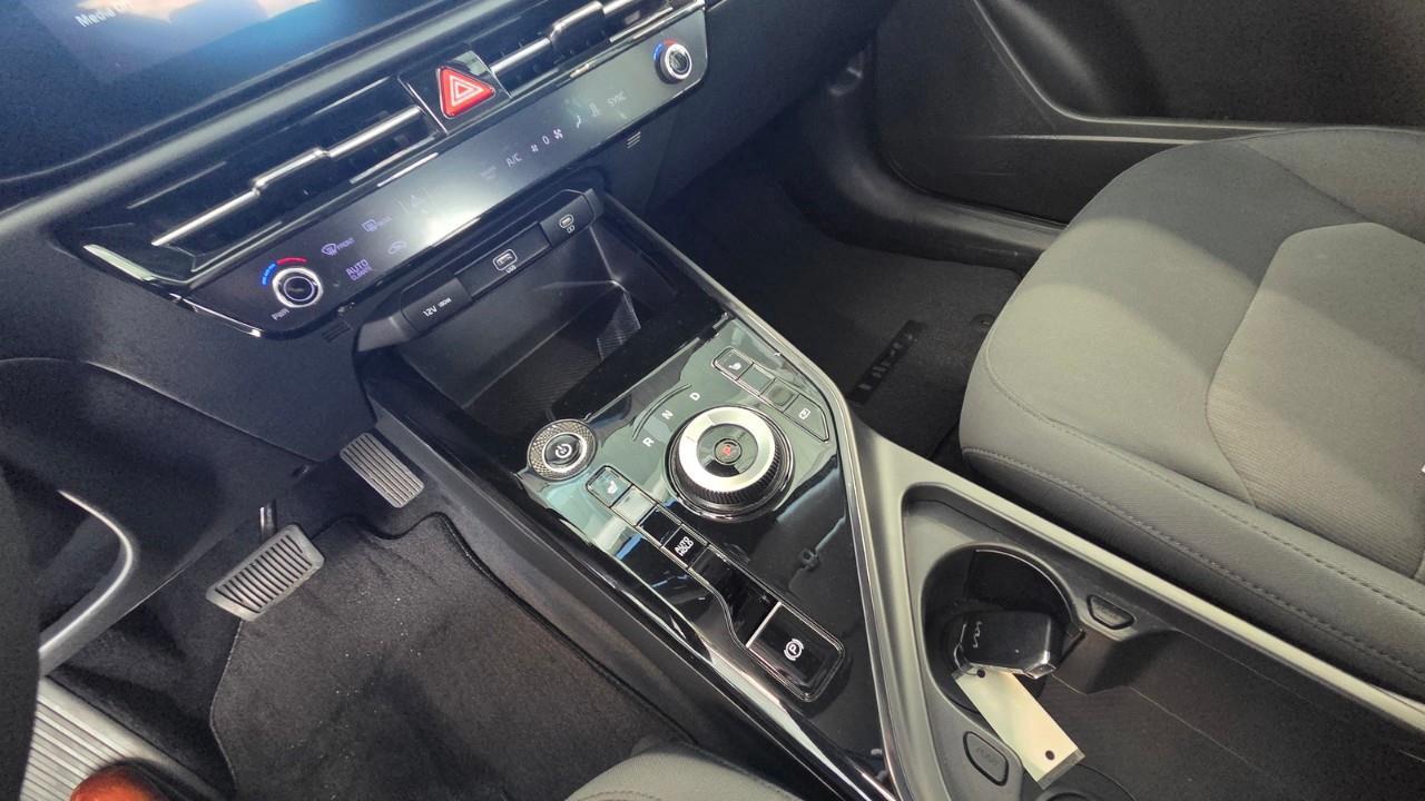 2023 Kia Niro EV Premium 4dr Front-Wheel Drive Sport Utility Photo