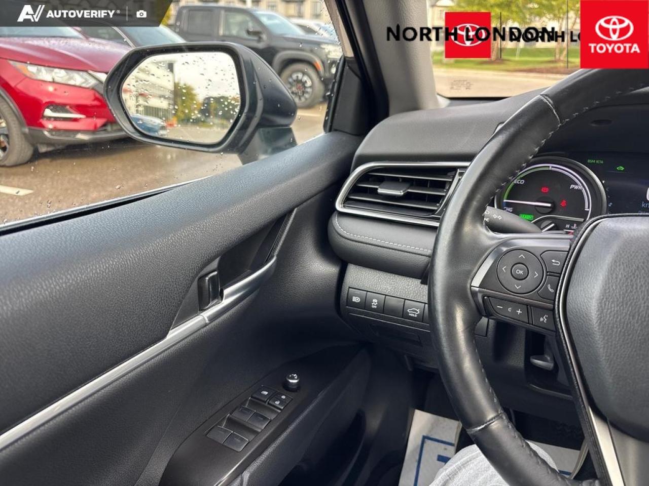 2023 Toyota Camry Hybrid XSE 4dr Sedan Photo