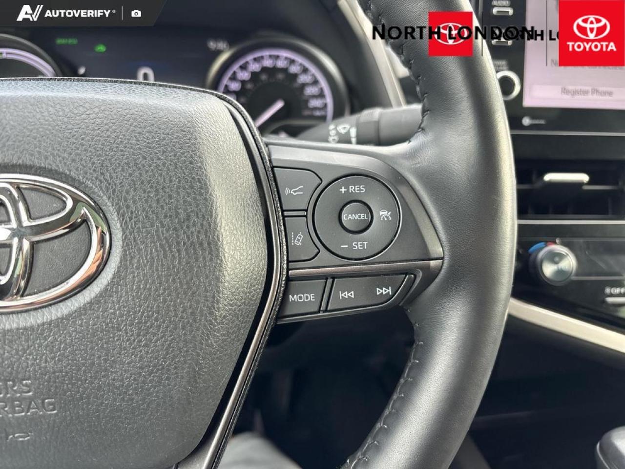 2023 Toyota Camry Hybrid XSE 4dr Sedan Photo