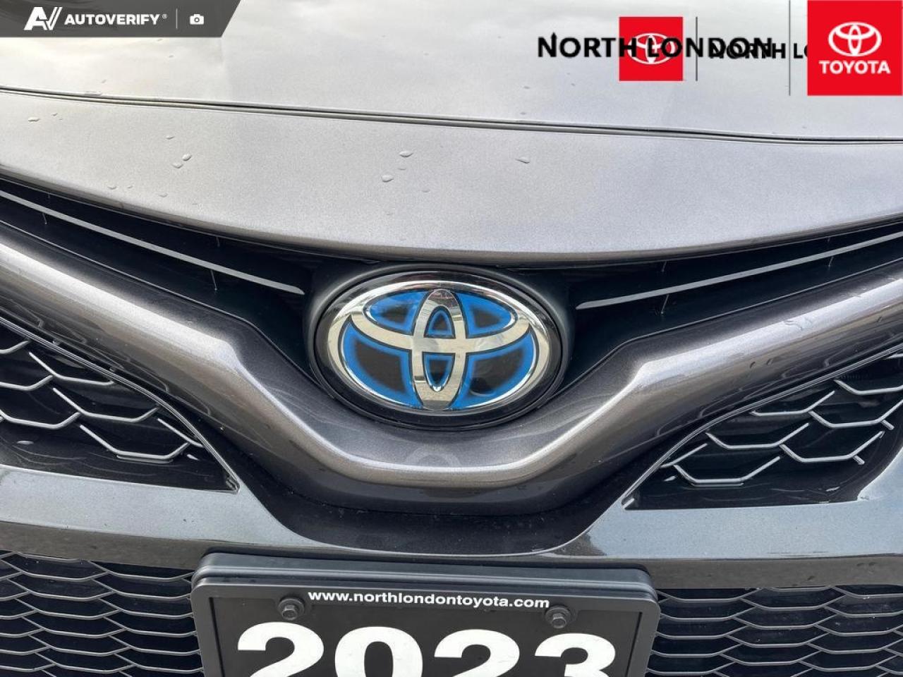 2023 Toyota Camry Hybrid XSE 4dr Sedan Photo