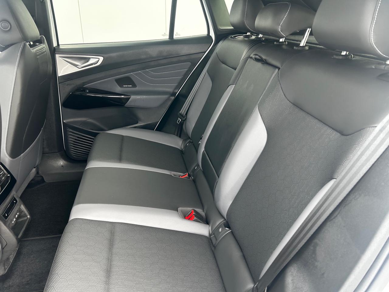 2025 Volkswagen ID.4 Pro S 4dr All-Wheel Drive Photo