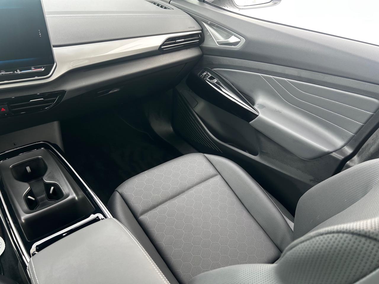 2025 Volkswagen ID.4 Pro S 4dr All-Wheel Drive Photo