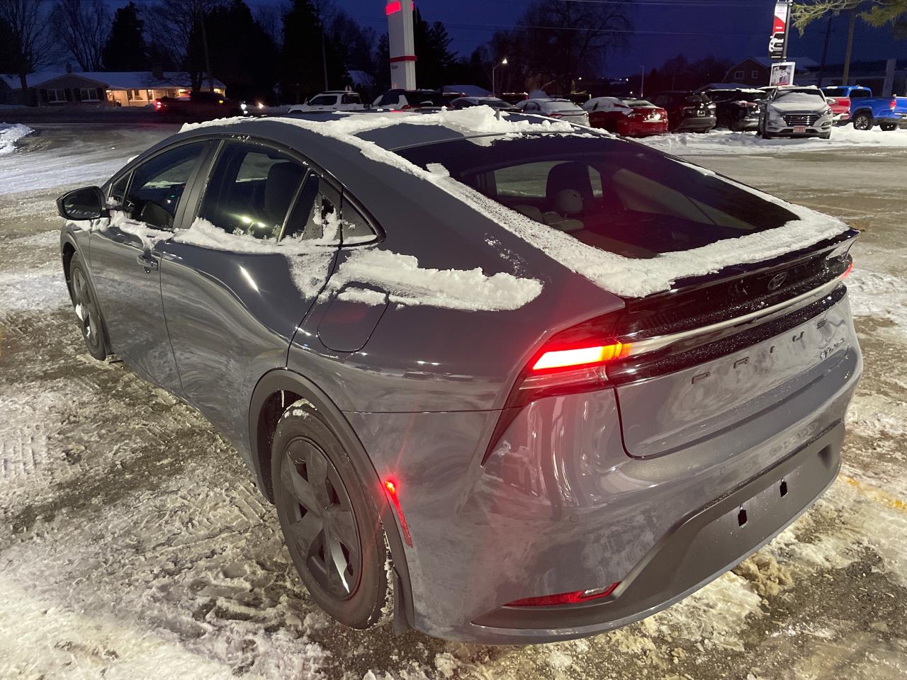 2024 Toyota Prius Prime SE 5dr Hatchback Photo3