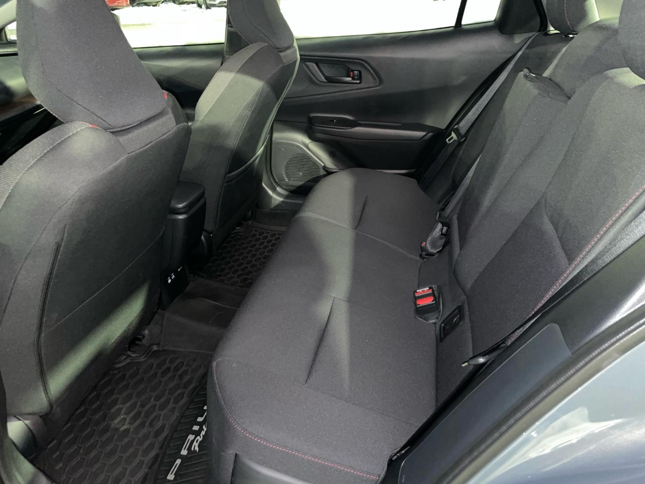 2024 Toyota Prius Prime SE 5dr Hatchback Photo