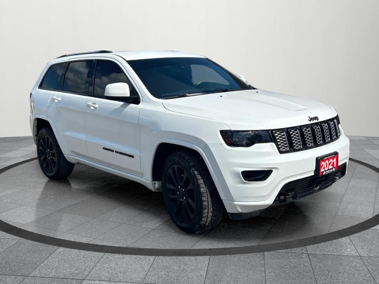 2021 Jeep Grand Cherokee Laredo 4dr 4x4 Photo