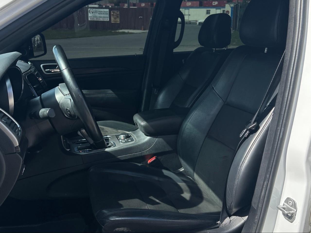 2021 Jeep Grand Cherokee Laredo 4dr 4x4 Photo