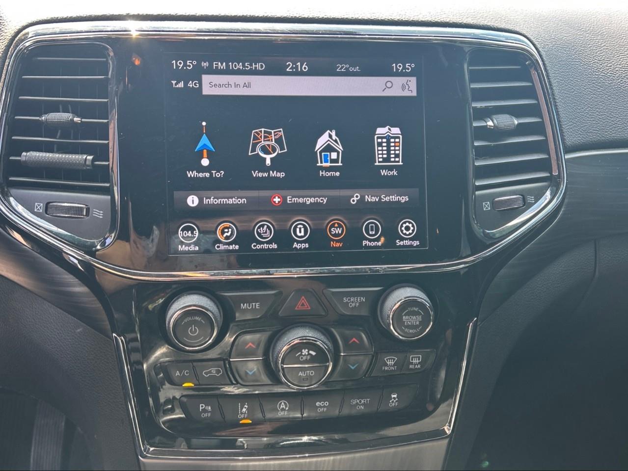 2021 Jeep Grand Cherokee Laredo 4dr 4x4 Photo