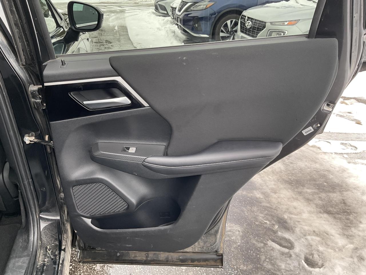 2023 Mitsubishi Outlander  Photo