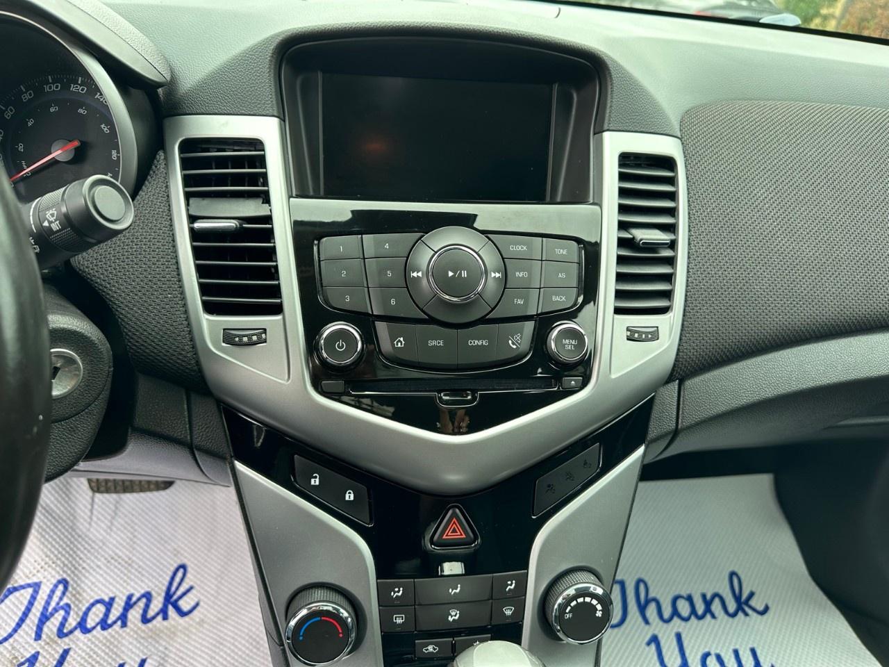 2014 Chevrolet Cruze 4dr Sdn 1LT Photo