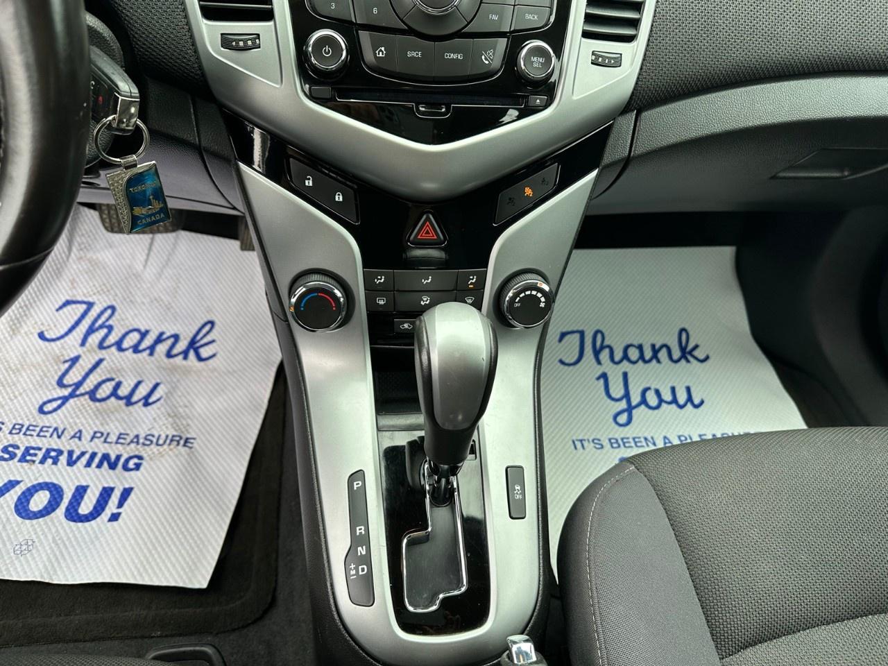 2014 Chevrolet Cruze 4dr Sdn 1LT Photo