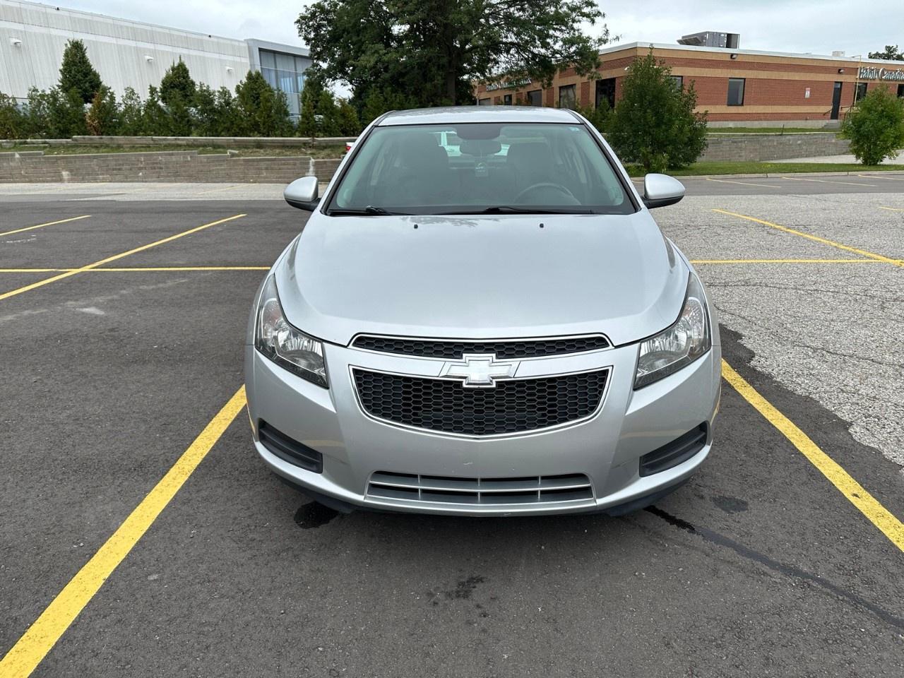2014 Chevrolet Cruze 4dr Sdn 1LT Photo