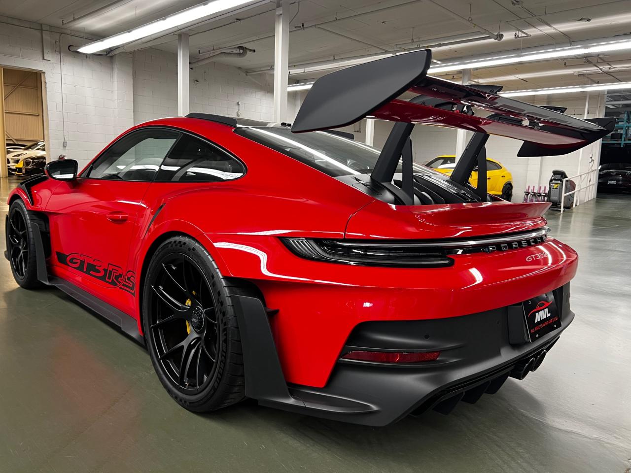 2025 Porsche 911 GT3 RS 2dr Rear-Wheel Drive Coupe Photo