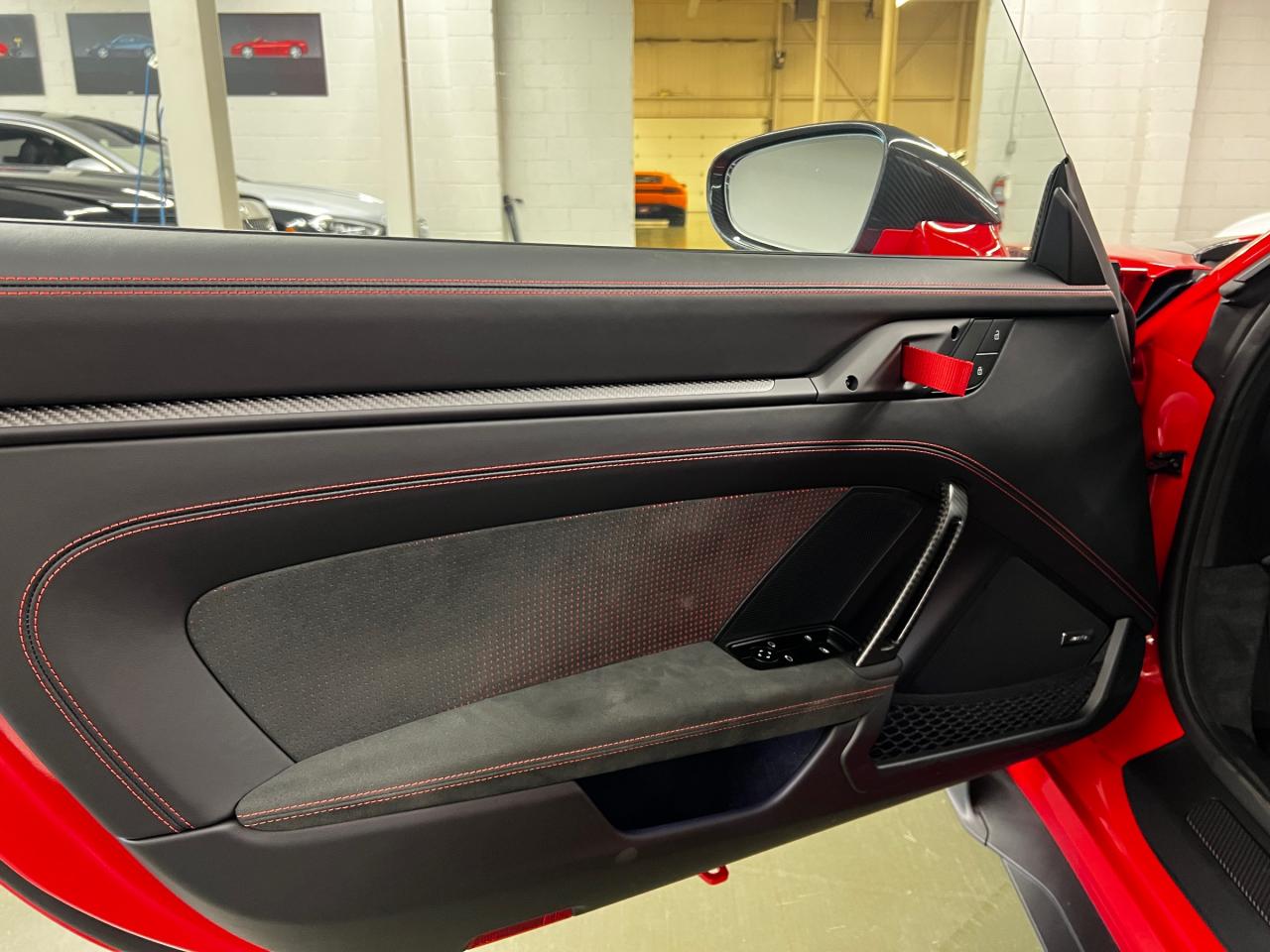 2025 Porsche 911 GT3 RS 2dr Rear-Wheel Drive Coupe Photo