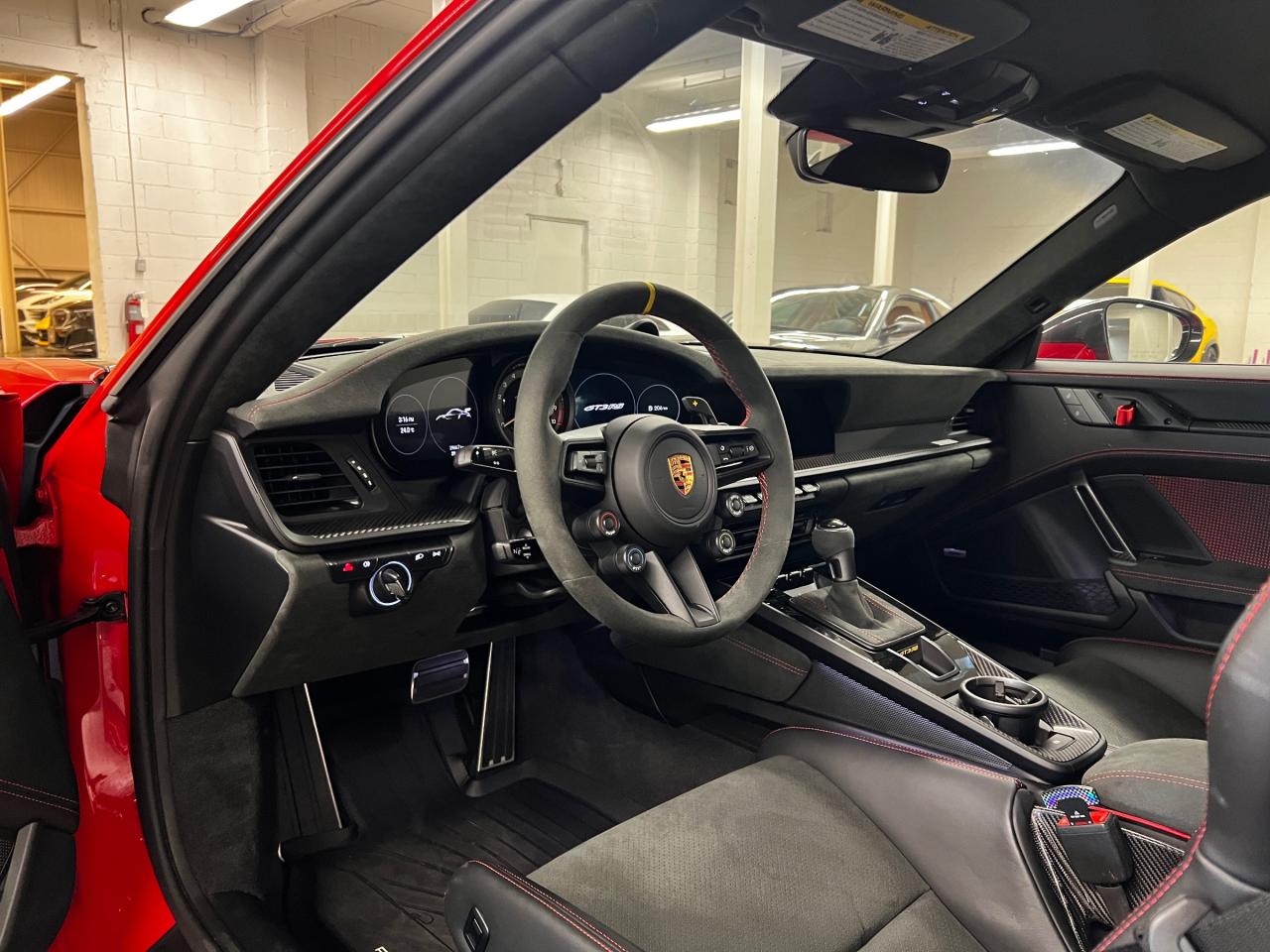 2025 Porsche 911 GT3 RS 2dr Rear-Wheel Drive Coupe Photo