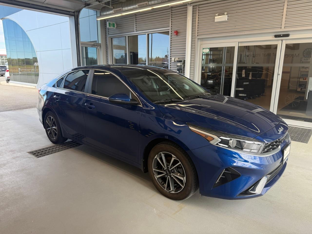 2023 Kia Forte EX 4dr Sedan Photo