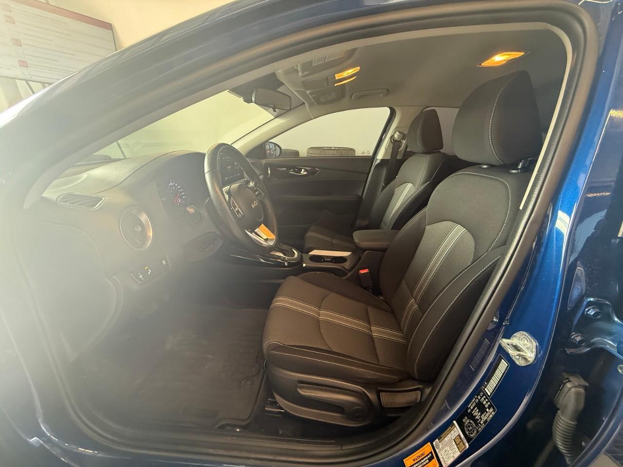 2023 Kia Forte EX 4dr Sedan Photo