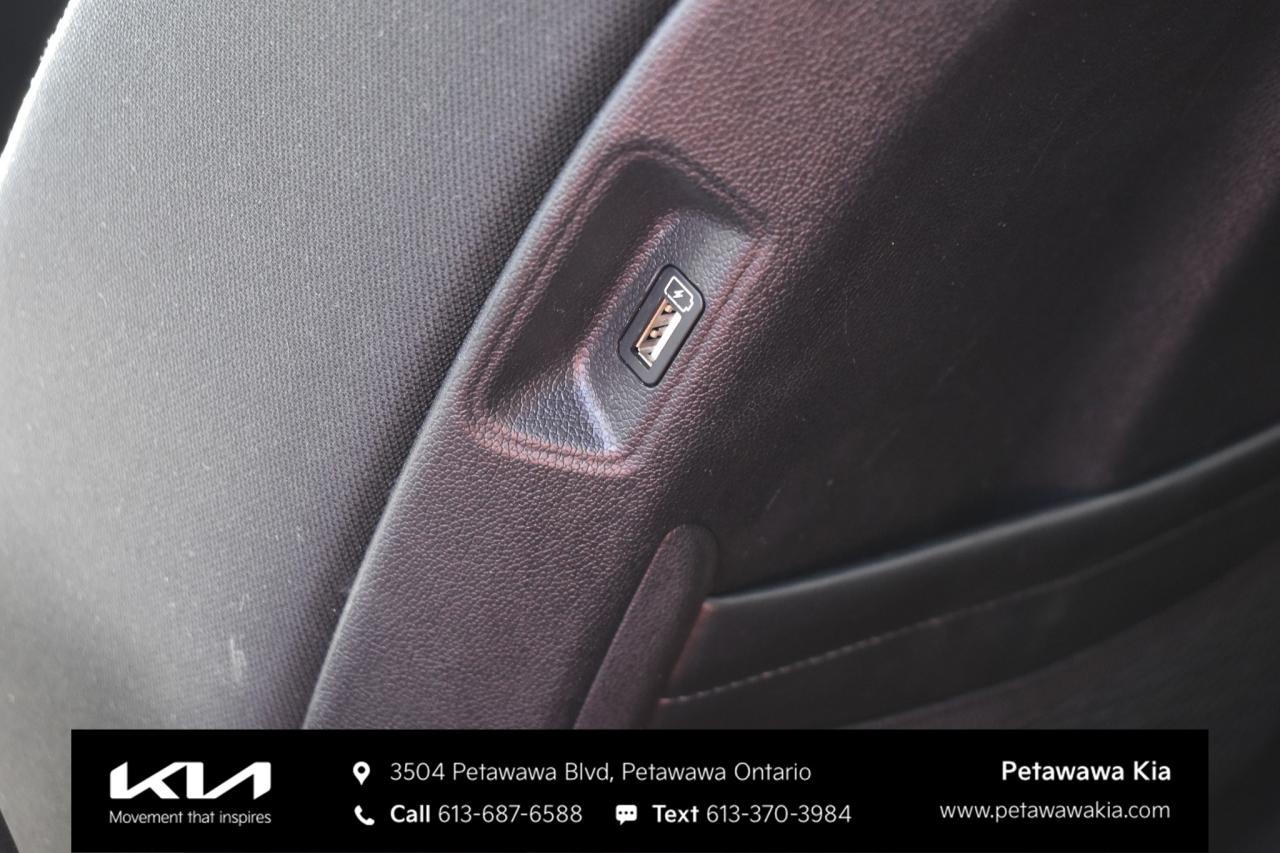 2022 Kia Sorento 2.5L LX+ 4dr All-Wheel Drive Photo