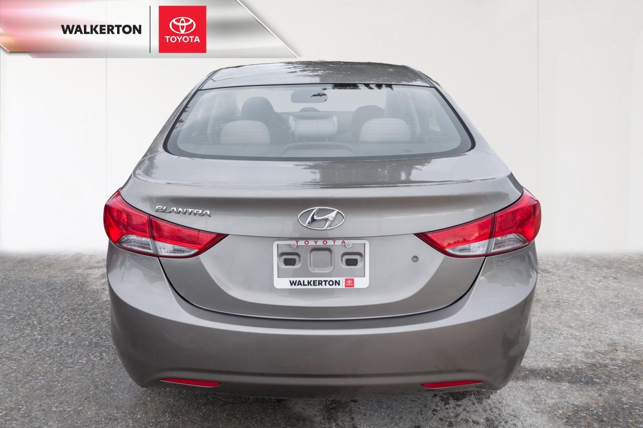 2013 Hyundai Elantra L (M6) 4dr Sedan Photo
