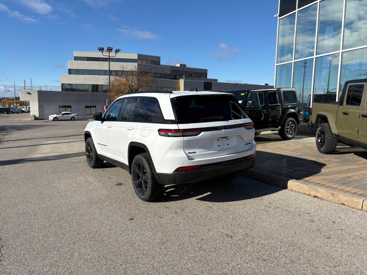 2025 Jeep Grand Cherokee Limited 4dr 4x4 Photo