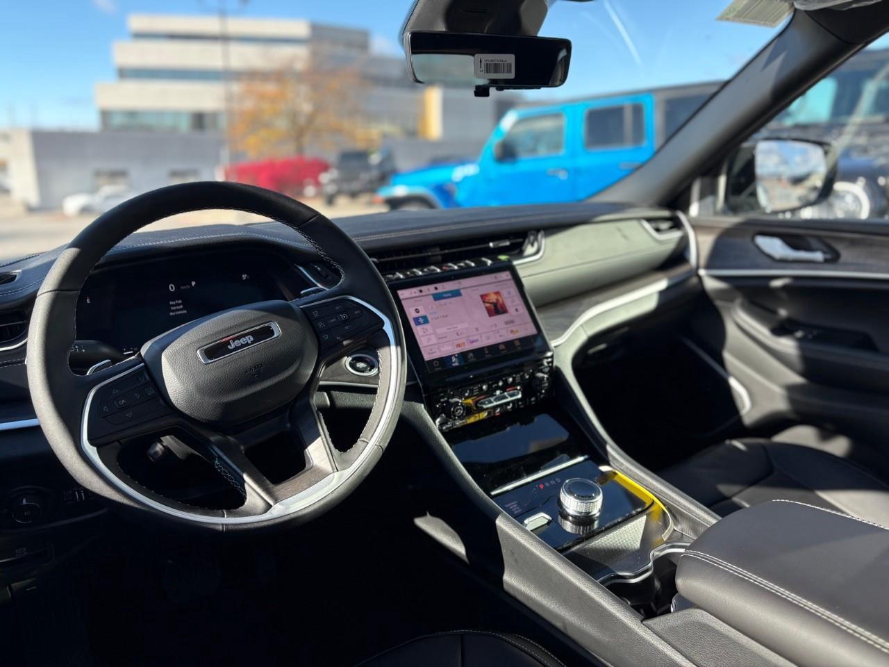 2025 Jeep Grand Cherokee Limited 4dr 4x4 Photo