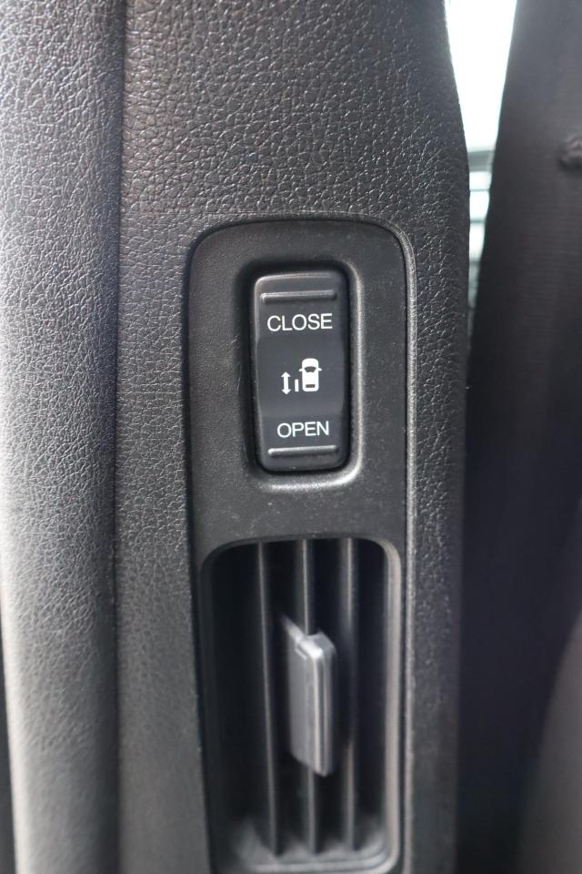 2019 Honda Odyssey EX (A9) Passenger Van Photo