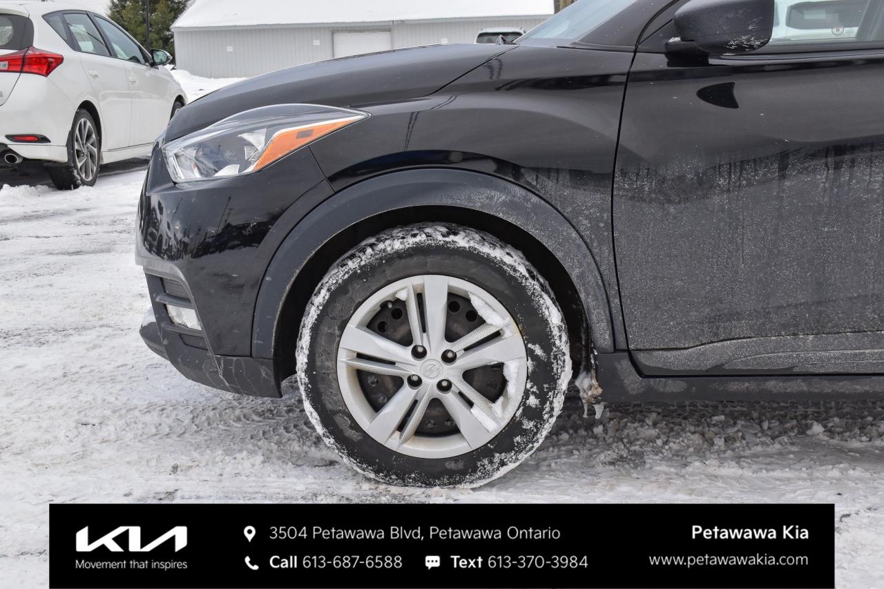 2020 Nissan Kicks S (CVT) 4dr Front-Wheel Drive Photo2