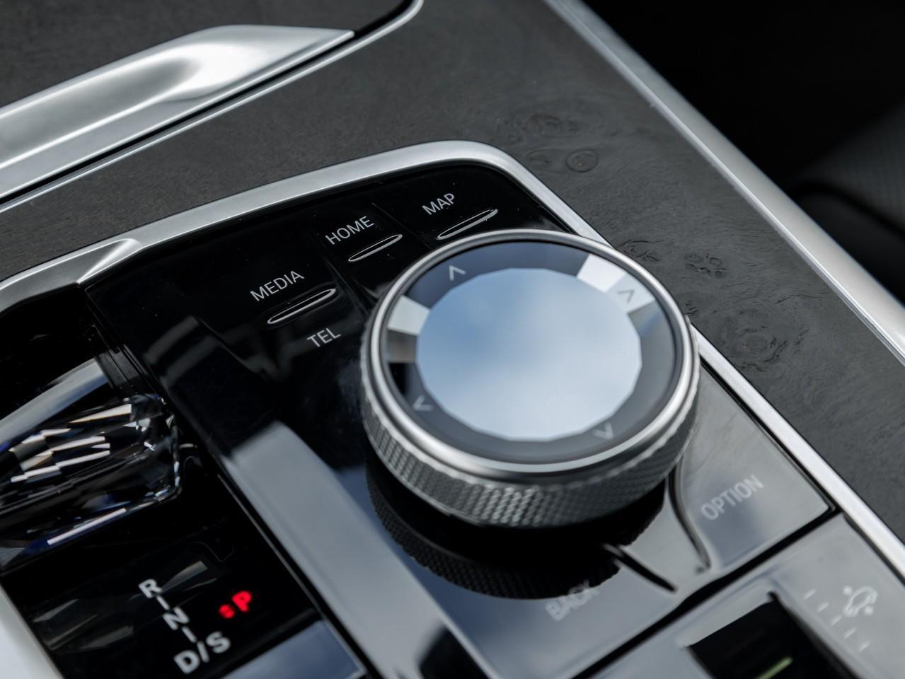 2024 BMW X7 xDrive40i 4dr All-Wheel Drive Sports Activity Vehicle Photo