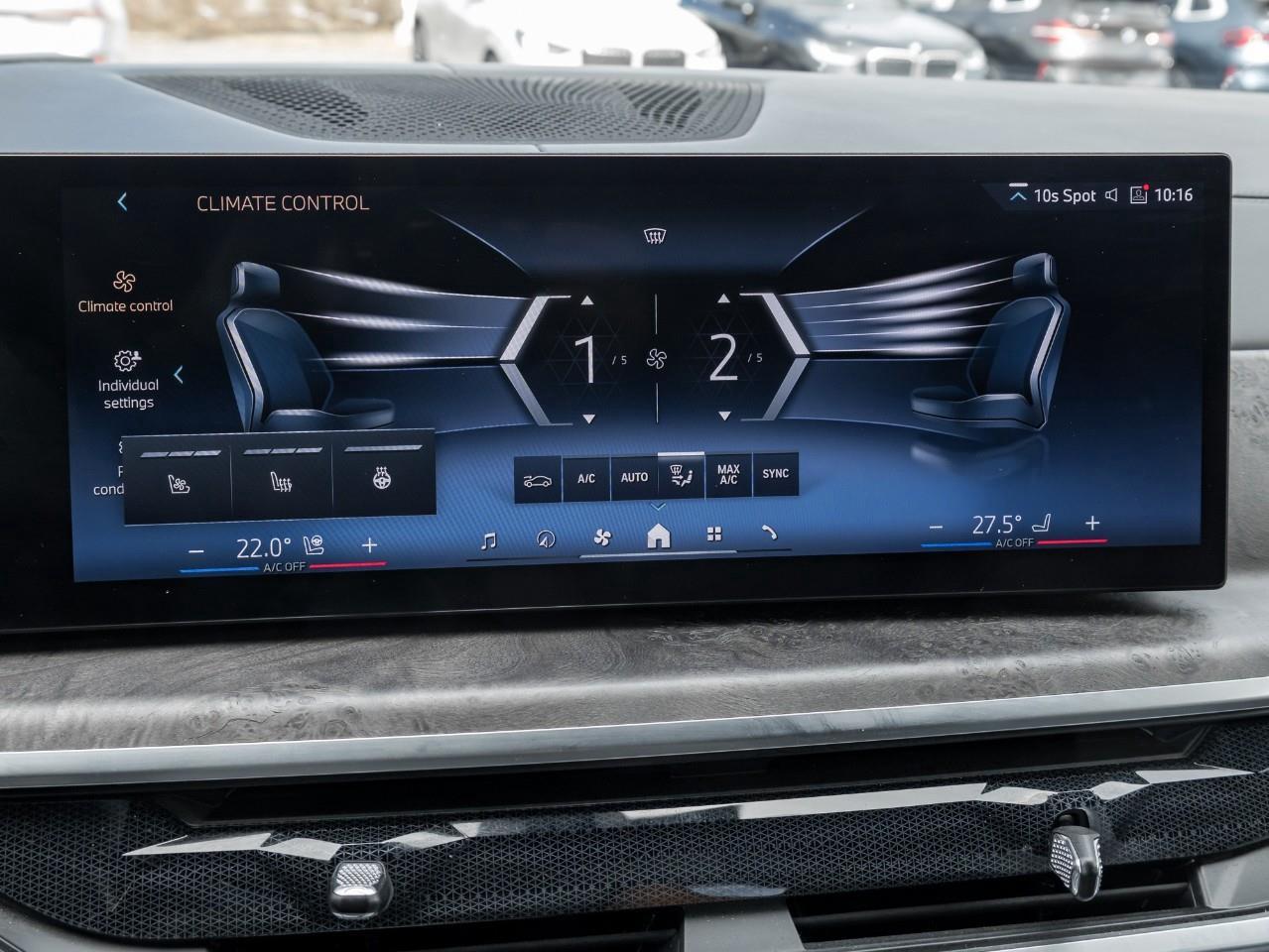 2024 BMW X7 xDrive40i 4dr All-Wheel Drive Sports Activity Vehicle Photo