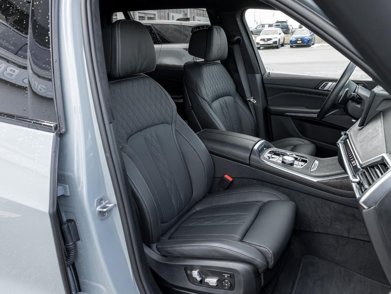 2024 BMW X7 xDrive40i 4dr All-Wheel Drive Sports Activity Vehicle Photo