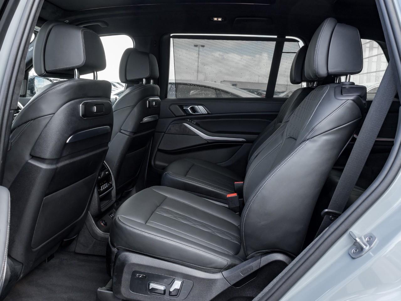 2024 BMW X7 xDrive40i 4dr All-Wheel Drive Sports Activity Vehicle Photo