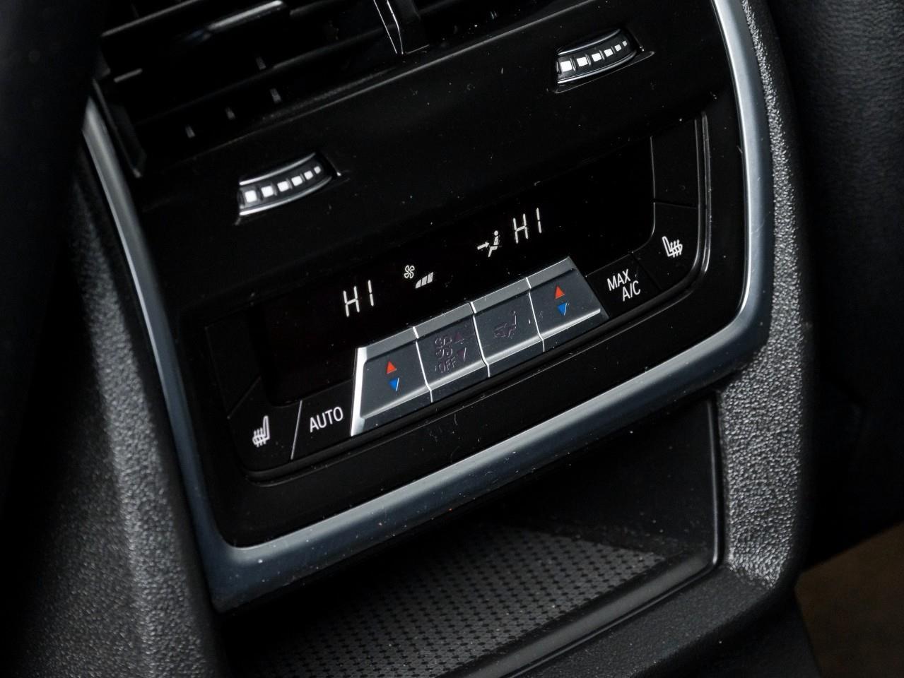 2024 BMW X7 xDrive40i 4dr All-Wheel Drive Sports Activity Vehicle Photo