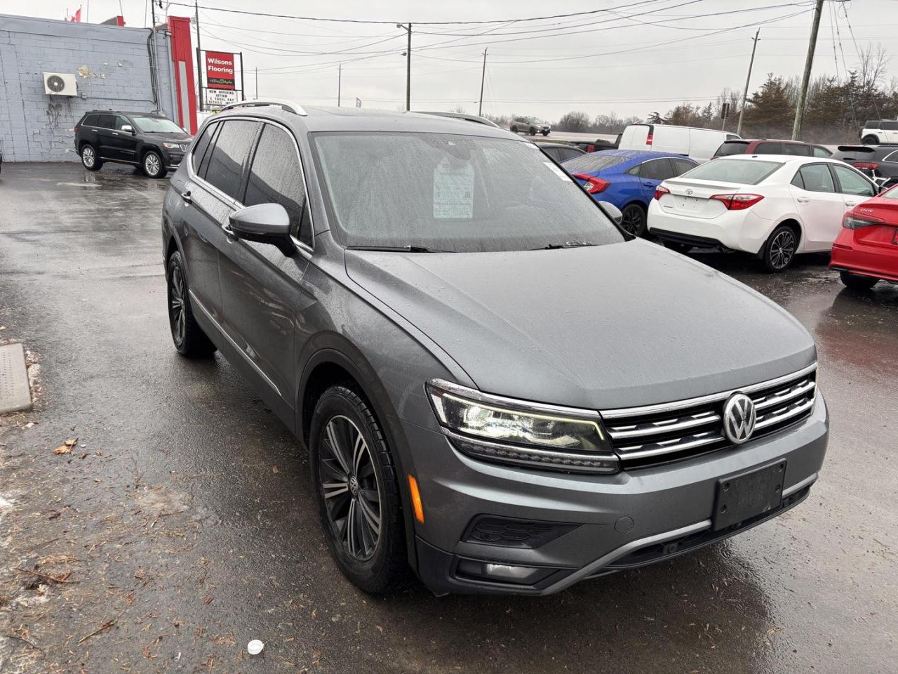 2019 Volkswagen Tiguan Highline 4dr All-wheel Drive 4MOTION Photo4