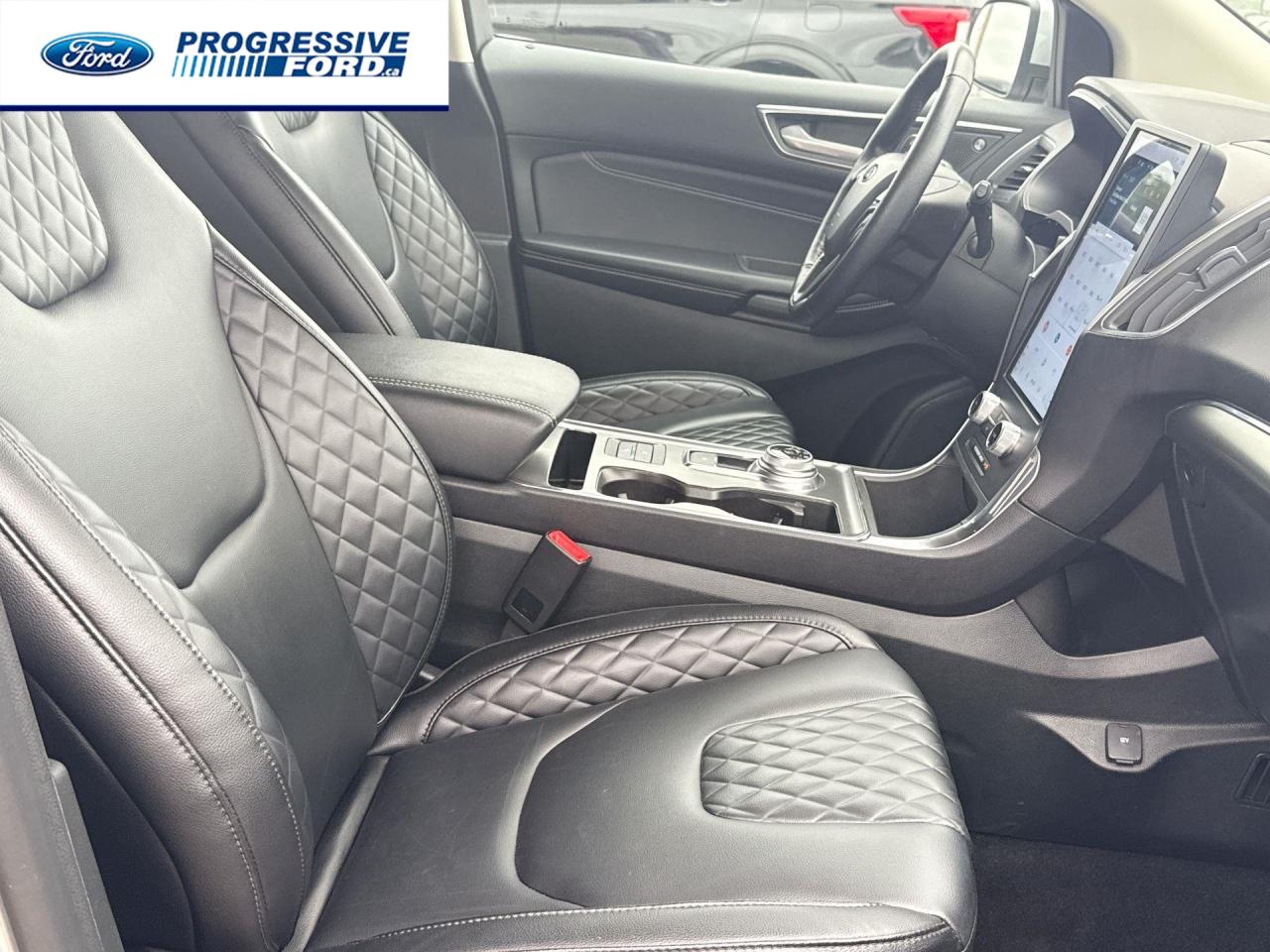 2023 Ford Edge TITANIUM 4DR ALL-WHEEL DRIVE Photo