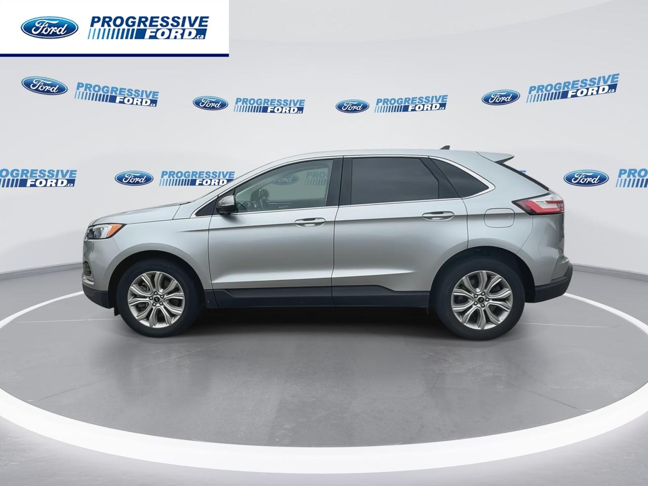 2023 Ford Edge TITANIUM 4DR ALL-WHEEL DRIVE Photo4