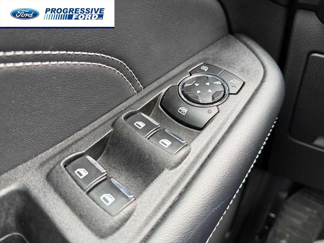 2023 Ford Edge TITANIUM 4DR ALL-WHEEL DRIVE Photo