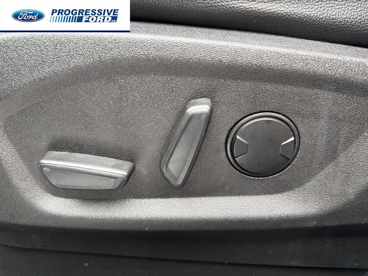 2023 Ford Edge TITANIUM 4DR ALL-WHEEL DRIVE Photo