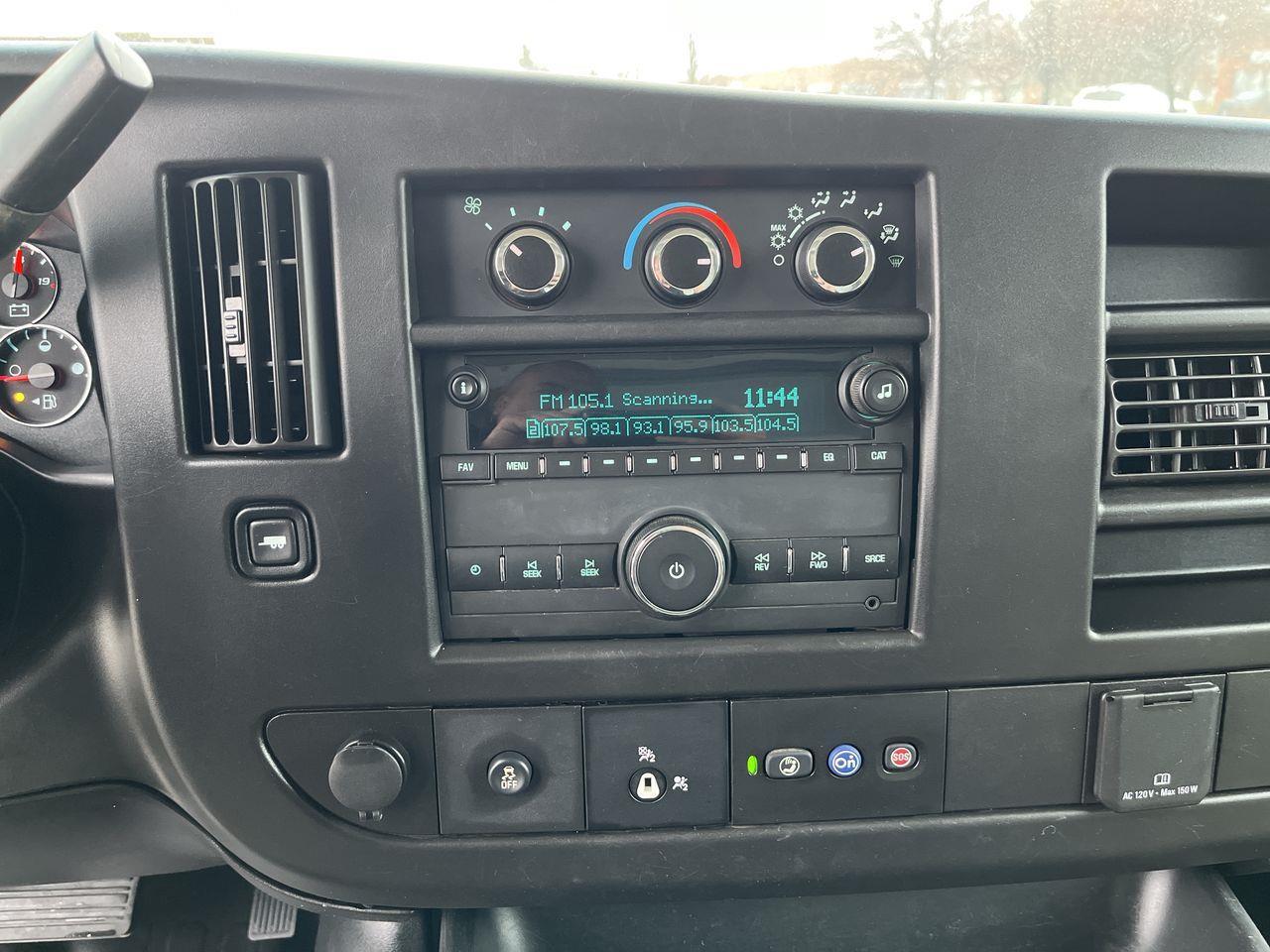 2021 GMC Savana Van  Photo