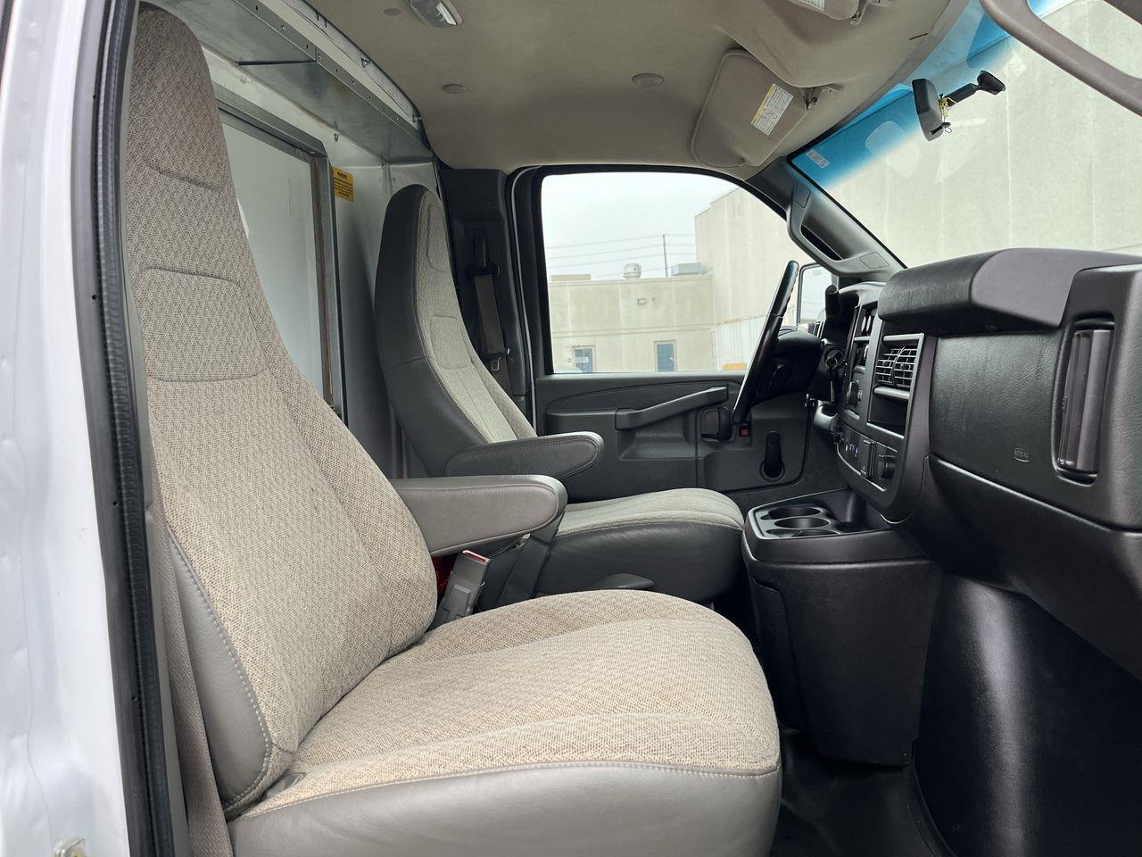 2021 GMC Savana Van  Photo