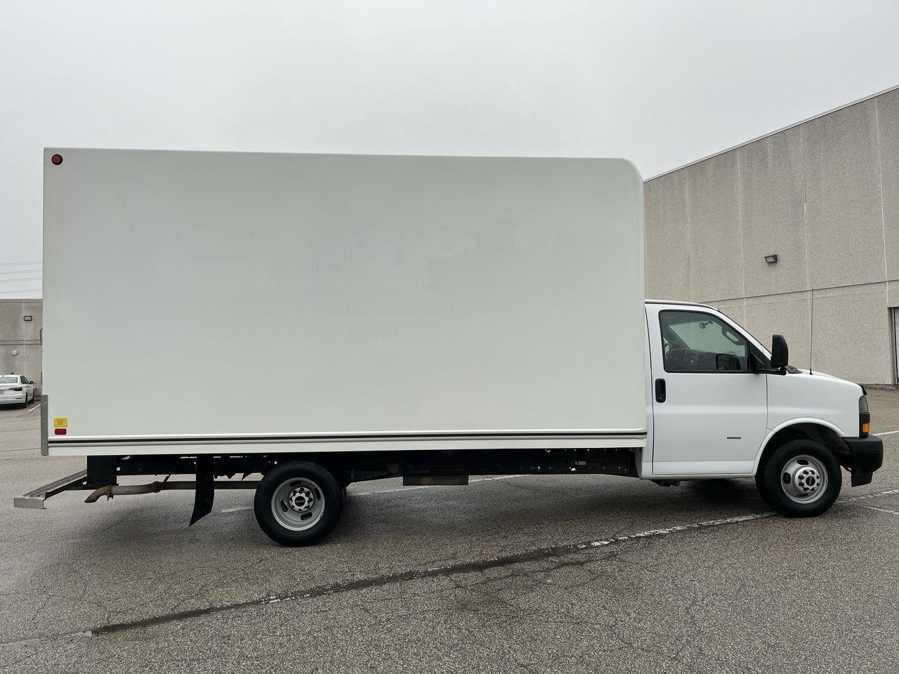 2021 GMC Savana Van  Photo