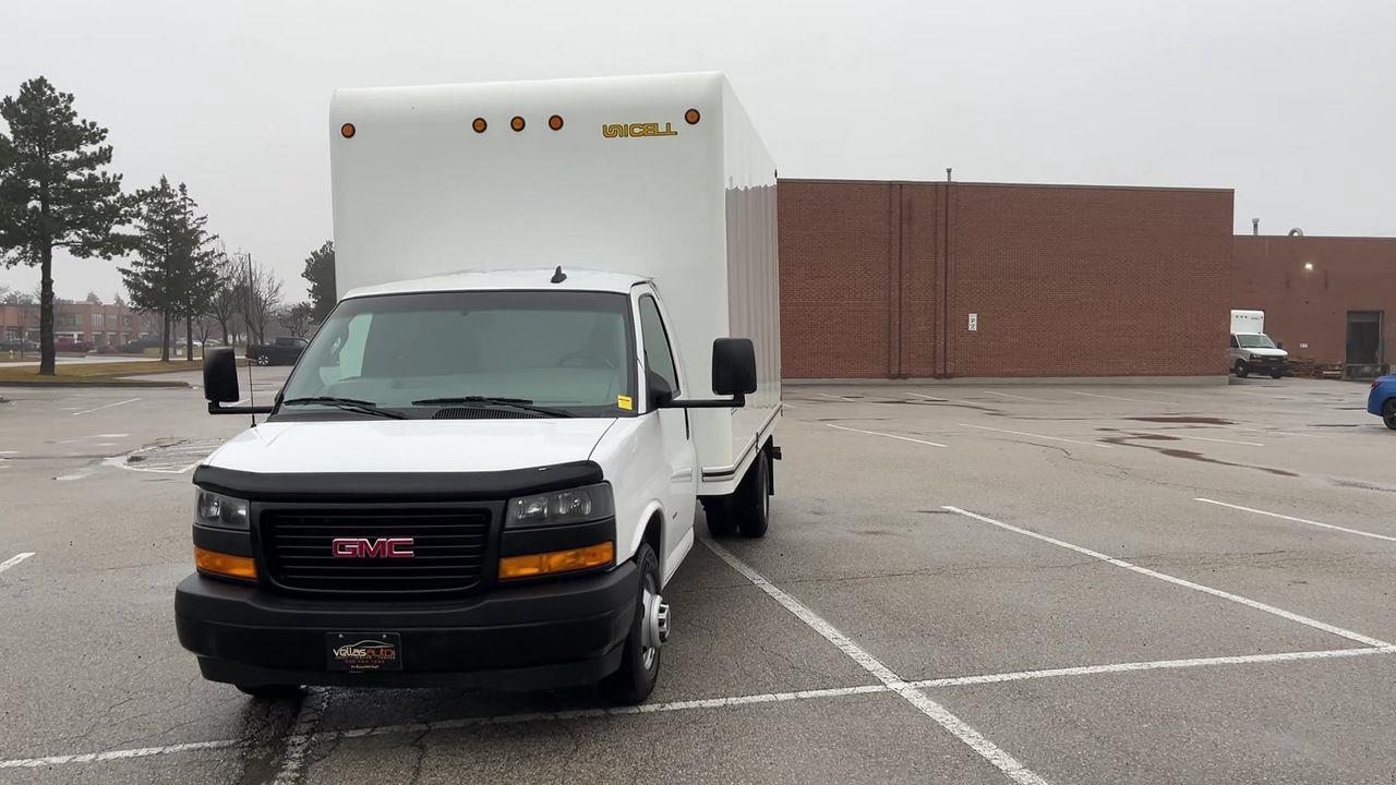 2021 GMC Savana Van  Photo3
