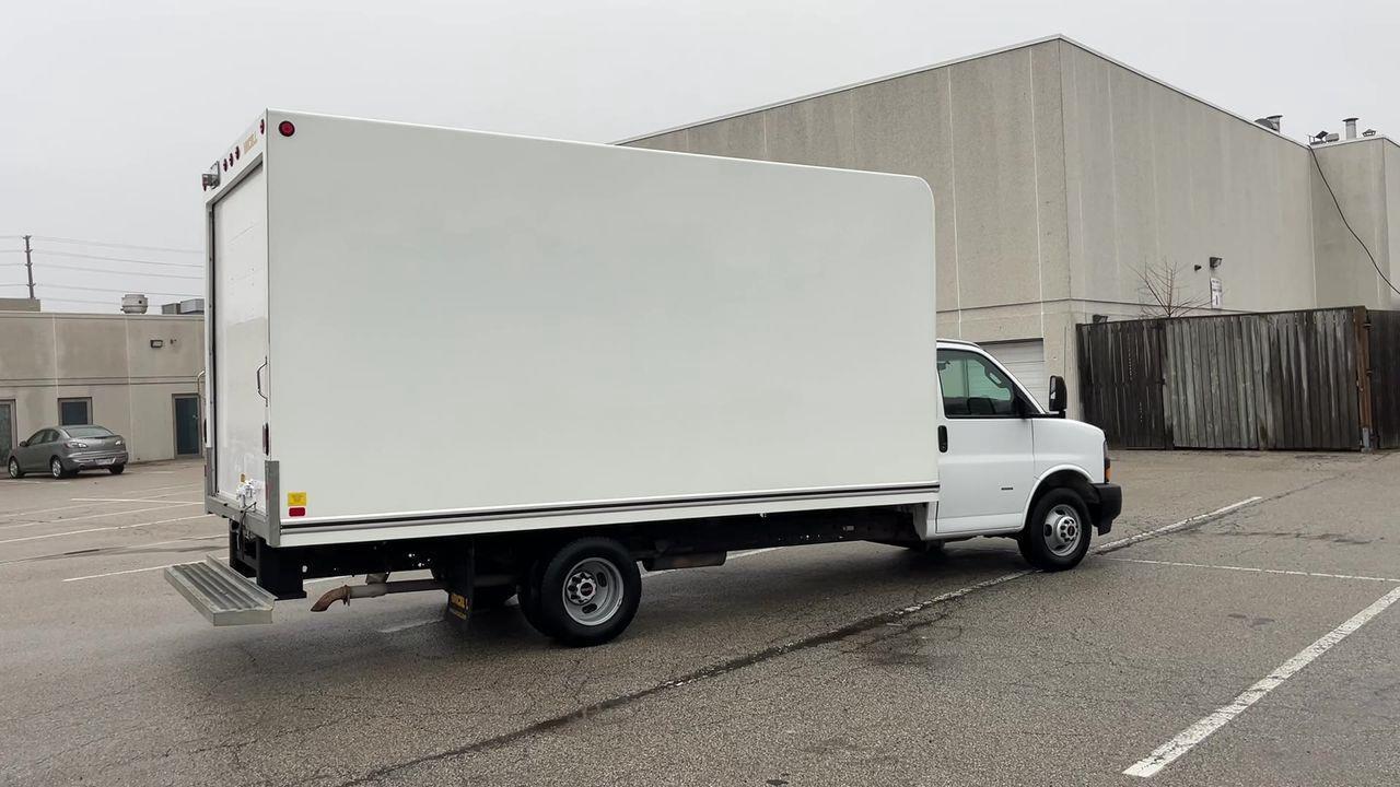 2021 GMC Savana Van  Photo