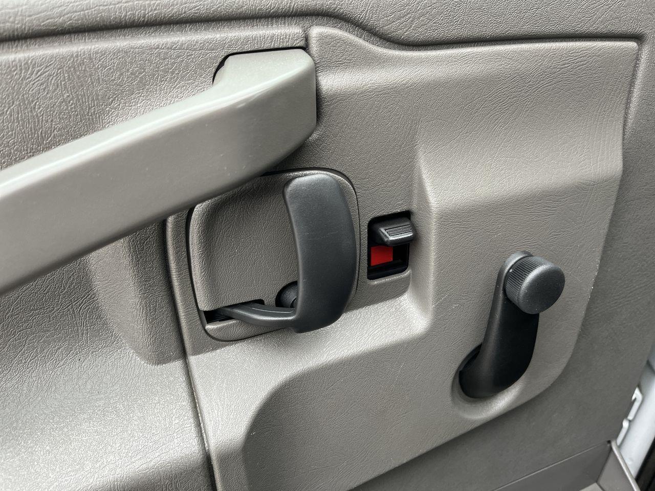 2021 GMC Savana Van  Photo
