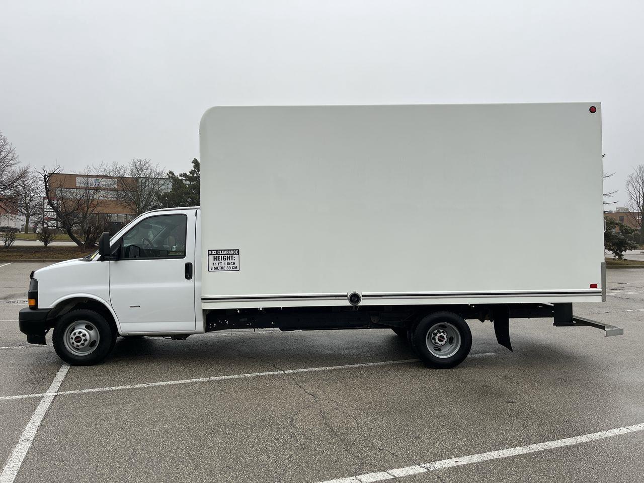 2021 GMC Savana Van  Photo
