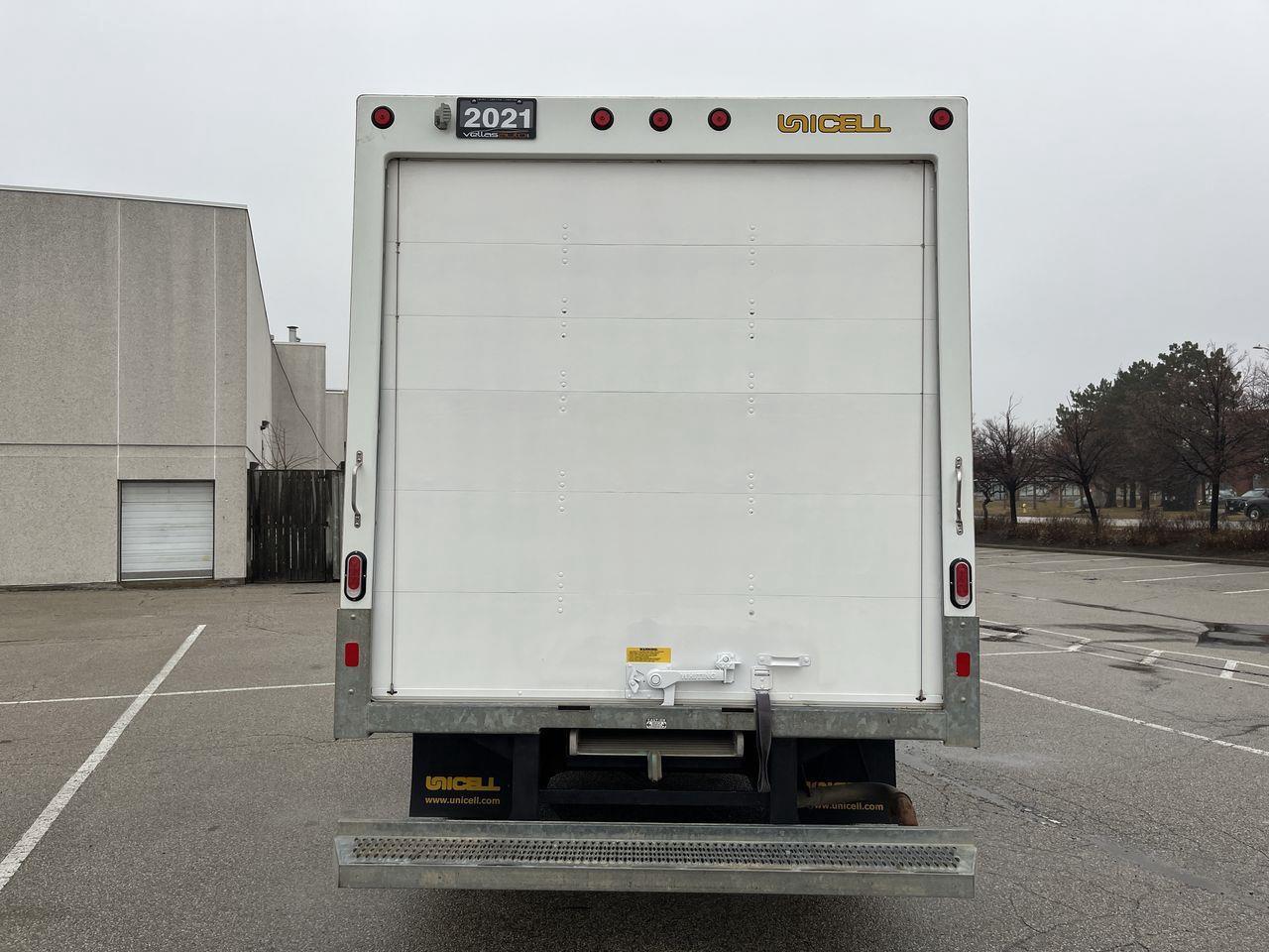 2021 GMC Savana Van  Photo