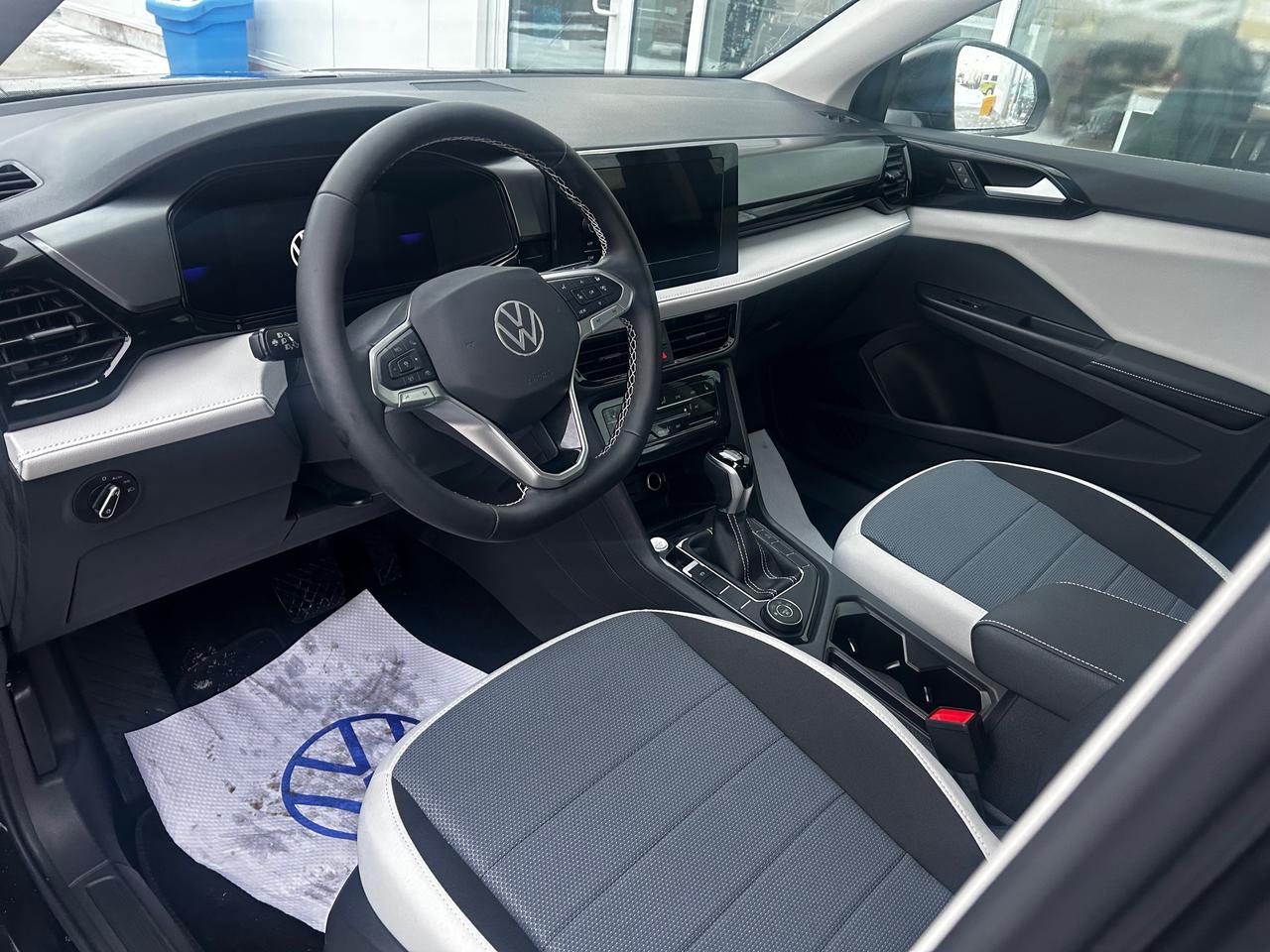 2026 Volkswagen Taos Trendline 4dr All-Wheel Drive 4MOTION Photo