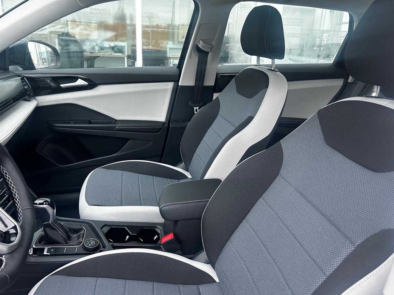 2026 Volkswagen Taos Trendline 4dr All-Wheel Drive 4MOTION Photo