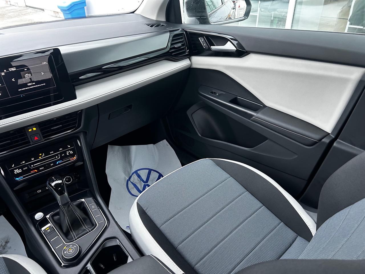 2026 Volkswagen Taos Trendline 4dr All-Wheel Drive 4MOTION Photo